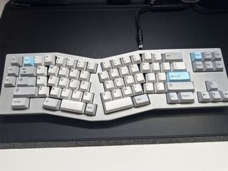 （分類：）位於 。 由 cc.cc.cc.cc.cc 提交（商品編號 1440863023，圖片 1）。簡介： 。