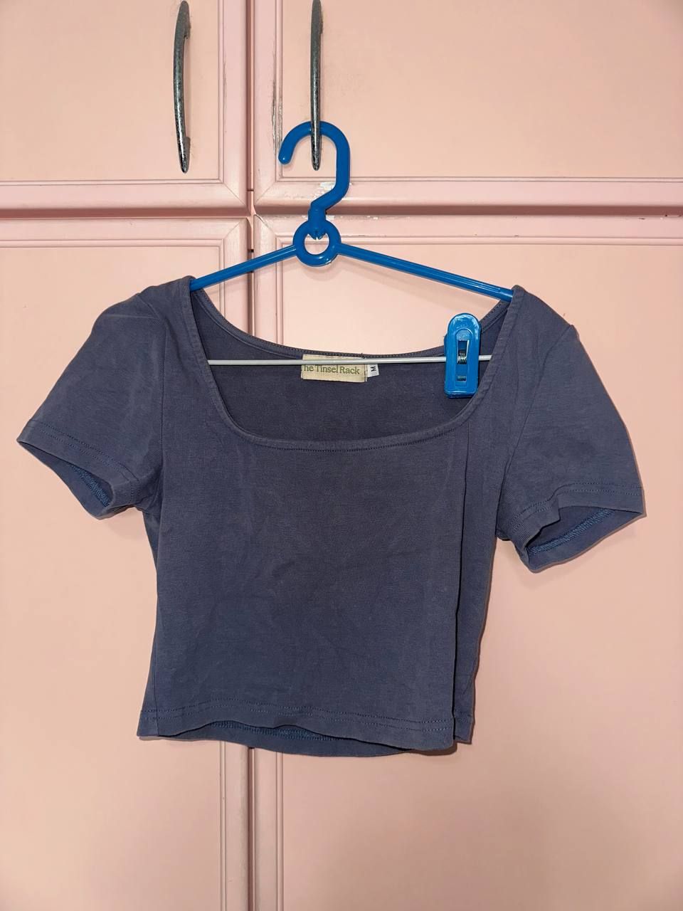 Tinsel Rack Basic Tops (Category: Other Tops) located in Singapore. Submitted by ashleyyyw (Listing ID 1440927494, Image 1). Description: Good for everyday wear! Size S.