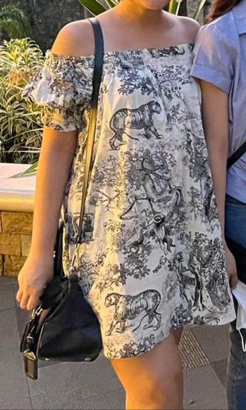 Toile de Jouy Dress (Category: Dresses) located in Binan City. Submitted by yanny18 (Listing ID 1440772060, Image 2). Description: used twice til medium.