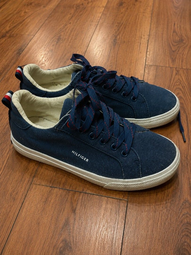 Tommy Hilfiger Blue Denim Sneakers (Category: Sneakers) located in Quezon City. Submitted by timelesstreasure117 (Listing ID 1440901978, Image 2). Description: Women’s Casual Sneakers Size 7 Women’s Selling for only ₱580 Cute and comfy everyday sneakers in good used condition ✨ Easy to pair with casual outfits and still has lots of life left. ✔ Women’s Size 7 ✔ Comfortable for daily wear ✔ Lightweight and easy to style ✔ Used with normal signs of
