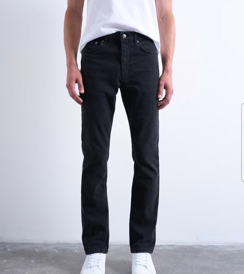 Topman stretch slim jeans in washed black (Category: Jeans) located in Digos. Submitted by richcaliforniaclothingstore (Listing ID 1440915249, Image 1). Description: size: UK 30s/ eur 76cm/ US 30s strechy Please manage ur expectations this is not bnew ✨️Color may vary due to lighting 📩Dm us for more inquiries! 📎We accept LAY-AWAY terms 📎We ship nationwide via j&t | pay now ship now/tomorrow 📎Can do video call before buying your items 📍Rich.C