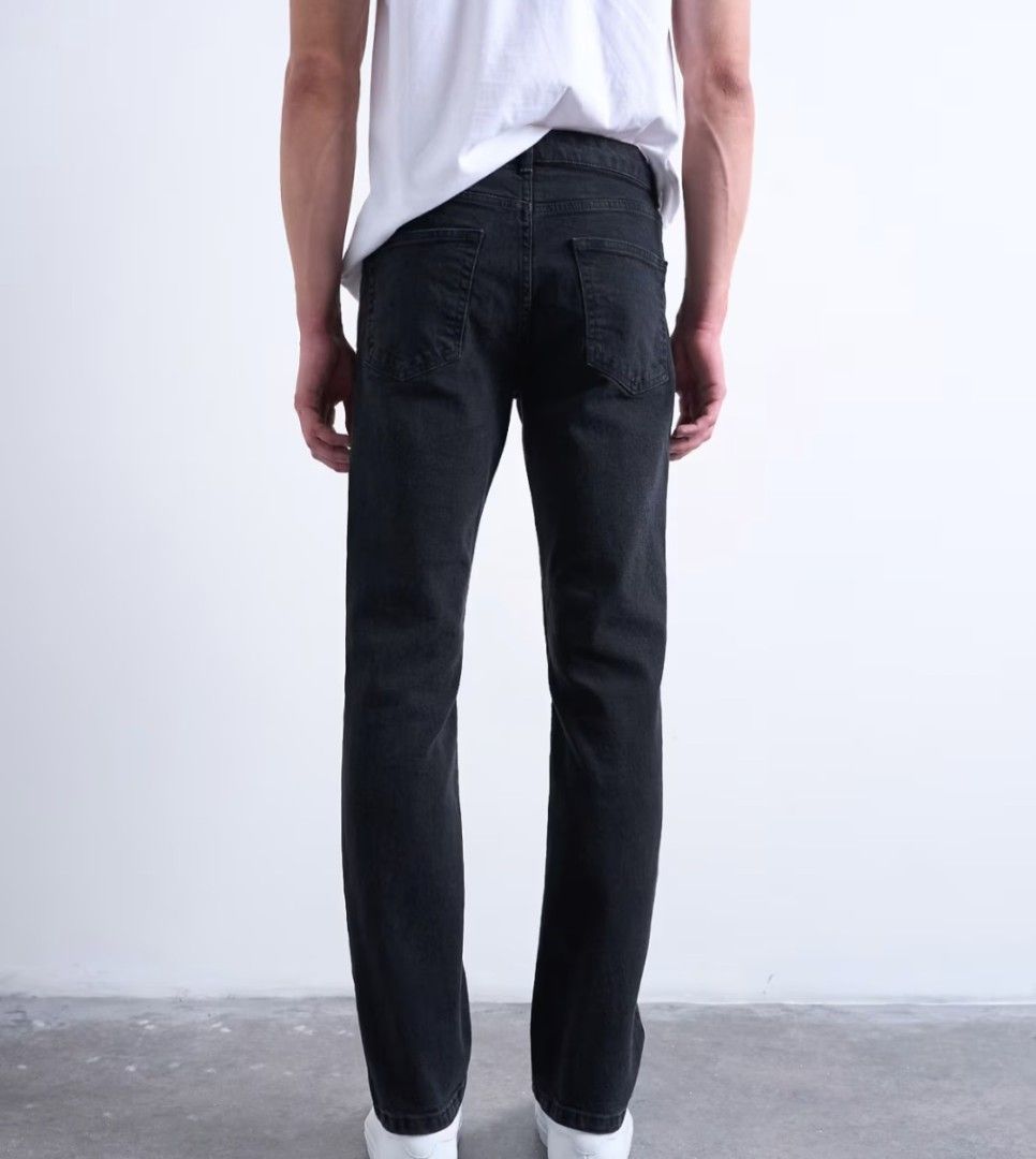 Topman stretch slim jeans in washed black (Category: Jeans) located in Digos. Submitted by richcaliforniaclothingstore (Listing ID 1440915249, Image 2). Description: size: UK 30s/ eur 76cm/ US 30s strechy Please manage ur expectations this is not bnew ✨️Color may vary due to lighting 📩Dm us for more inquiries! 📎We accept LAY-AWAY terms 📎We ship nationwide via j&t | pay now ship now/tomorrow 📎Can do video call before buying your items 📍Rich.C
