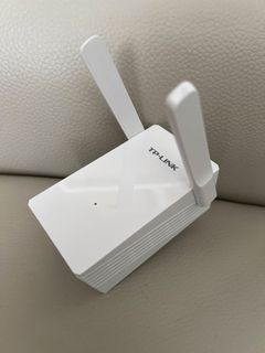TP-Link 300Mbps Wi-Fi Wireless Range Extender475222455679068160