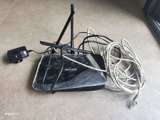 TP-Link Wireless Router with Power Adapter and Ethernet Cable475420111993589760