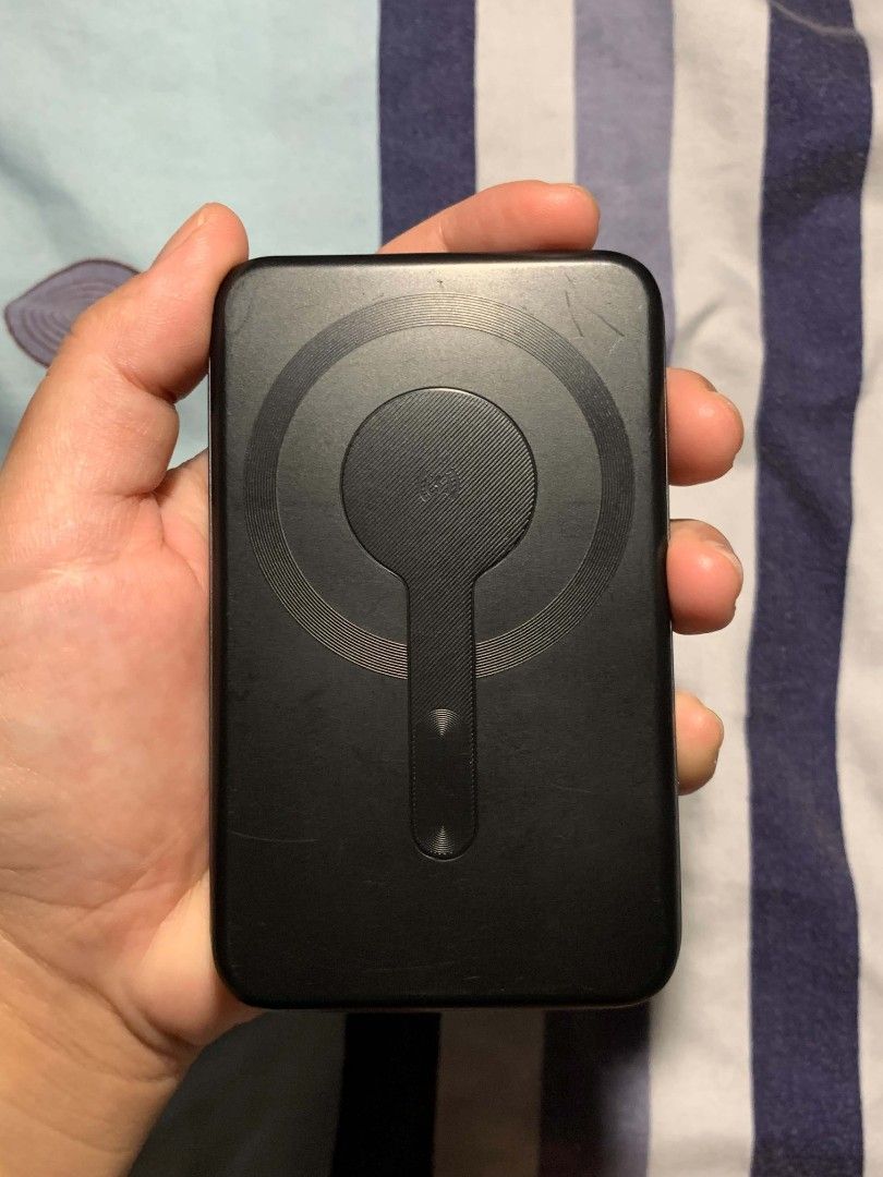 Tylex Powerbank & Cases (Category: Batteries & Power Banks) located in Makati City. Submitted by kendrickreovoca (Listing ID 1440783073, Image 2). Description: P699 (Tylex Powerbank) P300 (Take all sa phonecase) - Get a discount if you get both Few scratches (dahil lang sa kumukuskos ibang gamit sa loob ng bag) Slightly used 3-5 times lang. Type-C charging port 100% working Iphone Xs-Max cases, pink and blue unused. The rest are all used. Sold as