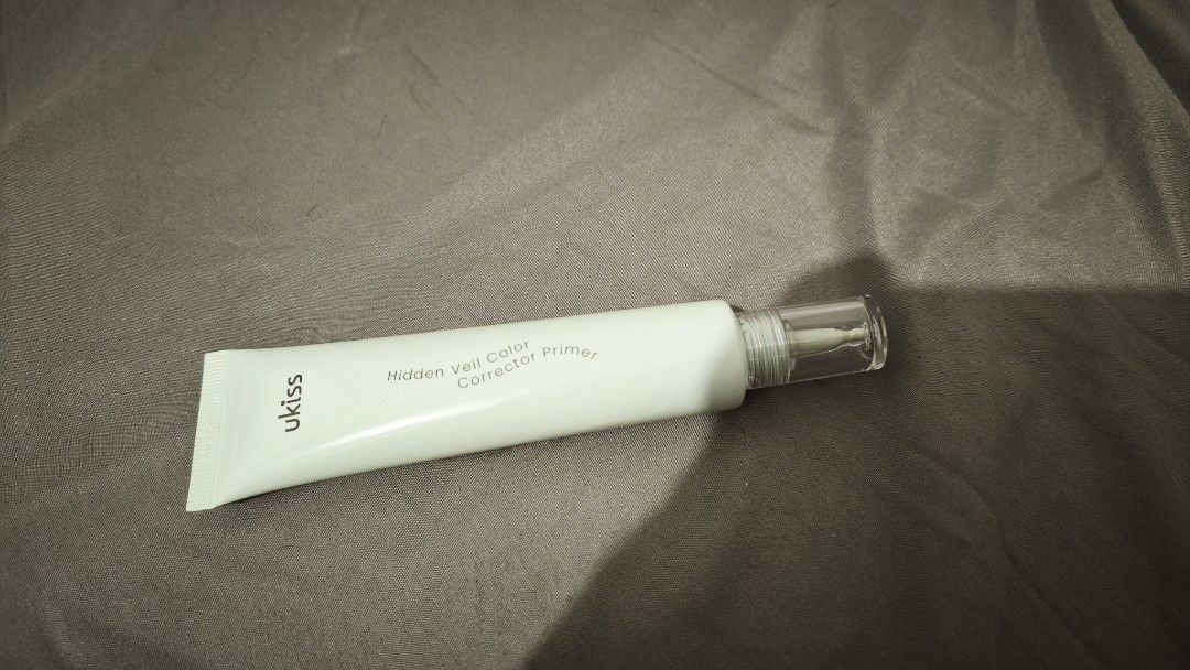 Ukiss Hidden Veil Green Color Corrector Primer (Category: Makeup) located in Makati City. Submitted by ravr___ (Listing ID 1440935835, Image 1). Description: .