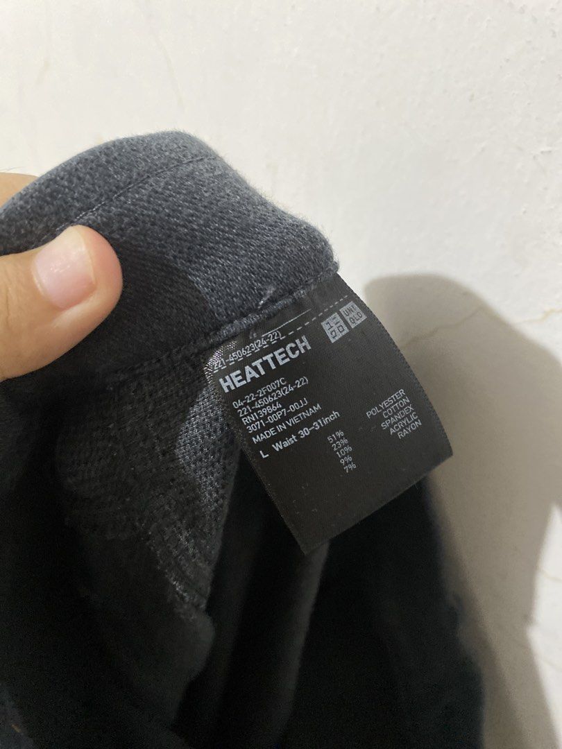 Uniqlo HEATTECH Pants Size L Dark Grey (Category: Jeans) located in Cainta. Submitted by narraveranda (Listing ID 1440829674, Image 3). Description: - Uniqlo HEATTECH Pants - Color: Dark Grey - Size: L - Waist: 30-31 inches - Material: Polyester, Spandex, Cotton, Acrylic blend - Origin: Made in Vietnam - Features: Excellent warmth, comfortable fit.