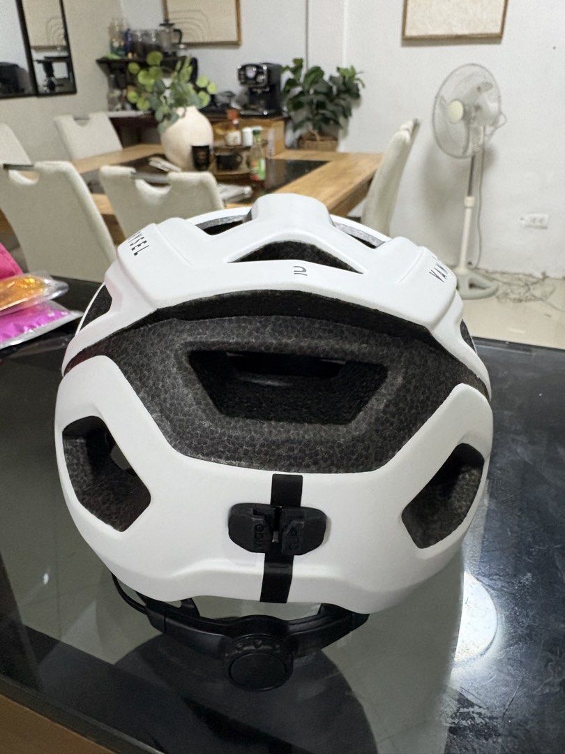 Van Rysel Cycling Helmet White (Category: Bicycles) located in Bacoor. Submitted by tin_02 (Listing ID 1440889552, Image 2). Description: - Rysel cycling helmet - Excellent ventilation with large vents - Adjustable strap and rear dial for a secure fit -With box -Used twice -Size Medium.