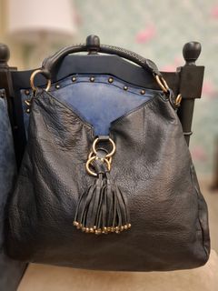 (Category: ) located in . Submitted by bombshellvintage74 (Listing ID 1440936363, Image 1). Description: .