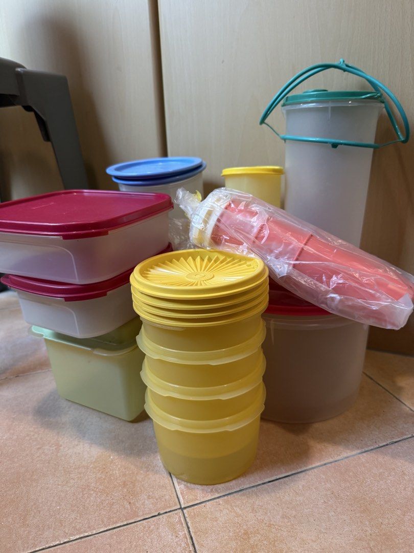 Vintage Tupperware containers468243151386716160