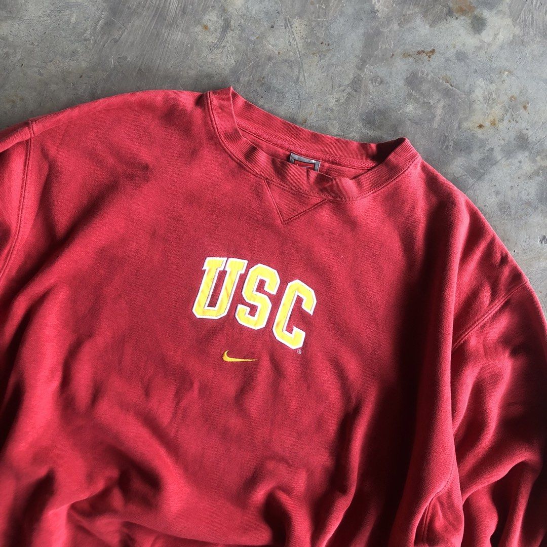Vtg Nike USC Crewneck (Category: Coats, Jackets and Outerwear) located in Makati City. Submitted by guionchris22 (Listing ID 1440813914, Image 2). Description: For sale Vtg Nike USC Crewneck Size: Large (Oversize) Stitched hole on right sleeve 1500 only! Negotiable.