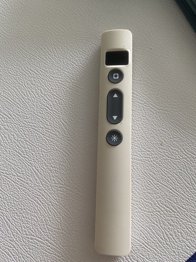 White Laser Pointer Presentation Remote with USB Charging468200672996904960