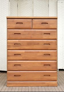 (Category: ) located in . Submitted by FurnitureGallery (Listing ID 1440873635, Image 1). Description: .