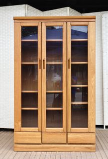 (Category: ) located in . Submitted by FurnitureGallery (Listing ID 1440887788, Image 1). Description: .