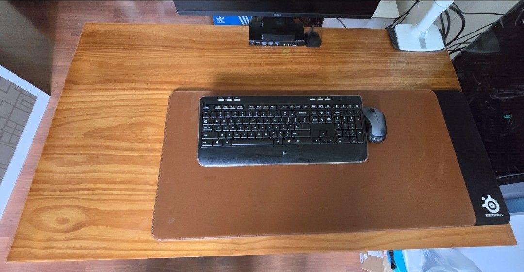 Solid Wood Table (Category: Tables & Sets) located in Singapore. Submitted by uwnwa96 (Listing ID 1440787011, Image 1). Description: - 120cm L x 70cm B x 75cm H - Bought for $400 1.5years ago. - Very Solid wooden desk with a warm, natural finish - 5cm thickness table top - Sturdy black metal legs - Ample surface space for computer and work - Ideal for home office or study or dining table. - Selling as I'm changing to bigger table - Selling only t