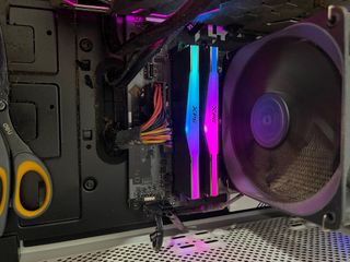 XPG DDR4 RGB RAM475826701395578880