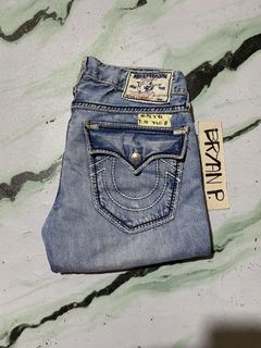 (Category: ) located in . Submitted by thriftchubs (Listing ID 1440926864, Image 1). Description: .