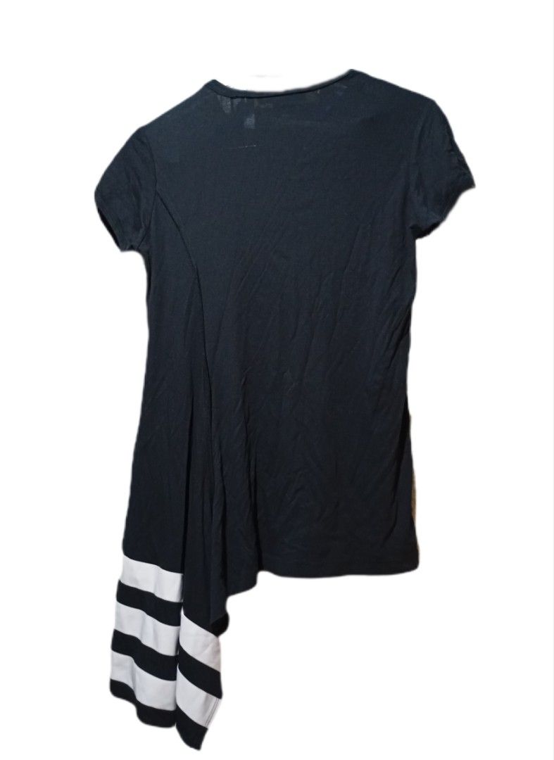 Y-3 adidas/YOHJI YAMAMOTO| Women's Black Contrast White Stripe Hem Cap Sleeve Asymmetric T- Shirt Dress/Top| SIZE:XS-S (Category: Dresses) located in Rizal. Submitted by kakaibafinds (Listing ID 1440838934, Image 3). Description: SIZE: S converted size BUST: 36 inches circumference SHOULDERS:16 inches SLEEVES:5 inches, AH:7"W/14" C LENGTH:27-38 inches MEASUREMENTS are based on tape measure not the tag. FREE SHIPPING (Full Original Price only 580 