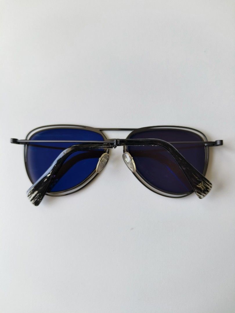Yohji Yamamoto Sunglasses (Category: Sunglasses & Eyewear) located in Quezon City. Submitted by treasuredcollectibles (Listing ID 1440778377, Image 3). Description: Yohji Yamamoto: Aviator Made in Japan size: 56mm color of lens: Grey inclusions outer box, leather sleeve (cracked), wiper will give replacement case With Receipt from purchase.