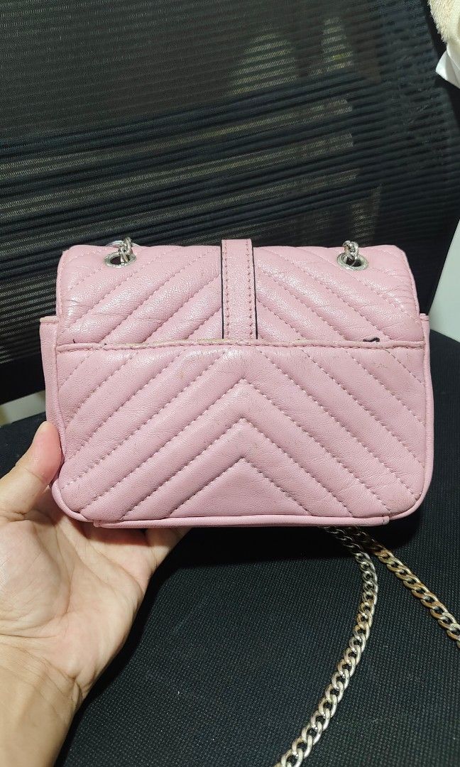 YSL (Category: Luxury Bags & Wallets) located in Antipolo. Submitted by jaolshoppe23 (Listing ID 1440794291, Image 3). Description: leather.