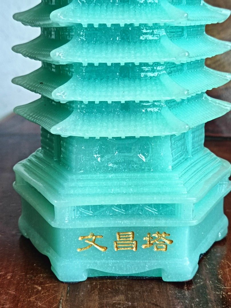 13" Green Resin Pagoda Tower (Category: Vintage Collectibles) located in Imus. Submitted by ABrielleC (Listing ID 1440992312, Image 3). Description: Video Link https://youtube.com/shorts/IiwN-gdhTfQ?si=sMB0U5_8vTCzdoes Resin Material Height-13in Diameter-4.5in (approx) Weight-2.3kg First to pay Loc Imus Cavite.