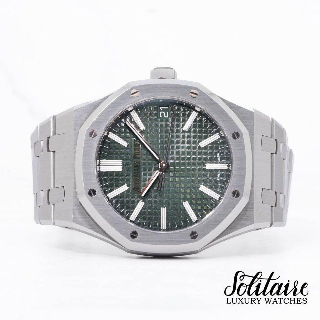 2023 Audemars Piguet Royal Oak Bracelet Khaki Green Dial 15510 15510ST 15510ST.OO.1320ST.09 (UNPOLISHED)(Protective film applied) (Category: Watches) located in Singapore. Submitted by solitaire.luxury (Listing ID 1441023555, Image 1). Description: Subscribe now for Monthly Mega Sale at our Tele : https://bit.ly/Solitaireluxury Brand : AP Model : 15510ST.OO.1320ST.09 Condition : LIKE NEW Dated : AUG 2023 Warranty : 5 Years International Warranty 