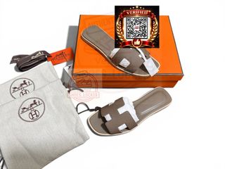 (Category: ) located in . Submitted by shoes.locker (Listing ID 1441001831, Image 1). Description: .