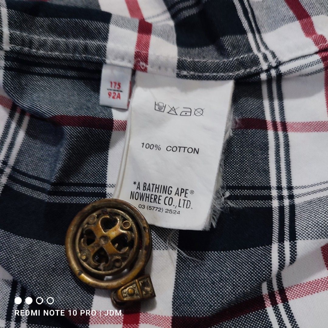 AAPE Polo shirt (Category: Tshirts & Polo Shirts ) located in Antipolo. Submitted by klashnikov (Listing ID 1441066551, Image 3). Description: Size:Medium on tag Dimes:W20.5"xL28" Tags:Complete Condition: Very Good Honest issue: slight discoloration on collar fold( hindi halata pag nakatupi) Payment option:Bank transfer,gcash,cash 1000php onlyn Pwede videocall for legitimacy Pls. Check my sellers feedback (marketplace) for peace of mind in buying