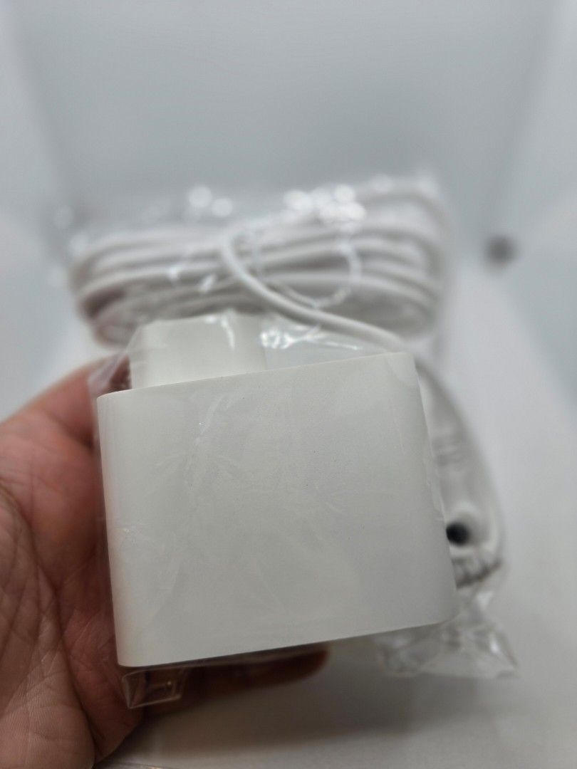 AC Adapter469400763163617282
