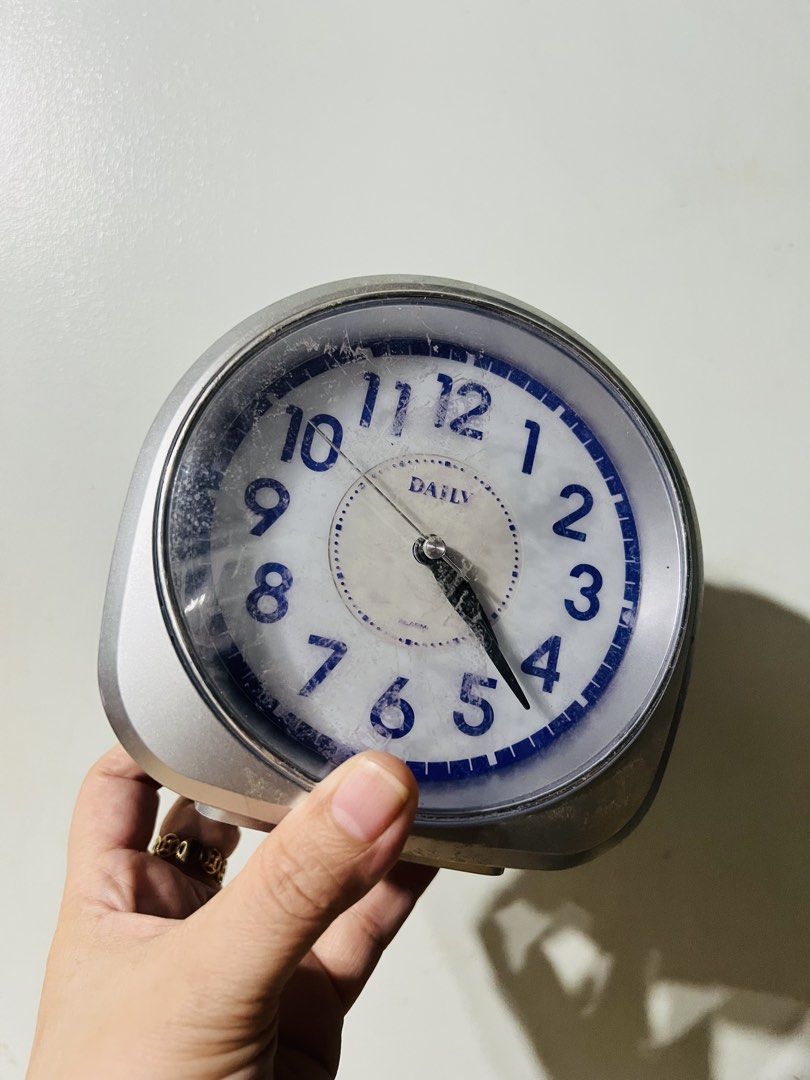 Affordable Big alarm Clock 😍👌🏻 (Category: Clocks) located in Malolos. Submitted by afford.japan (Listing ID 1441106266, Image 1). Description: .