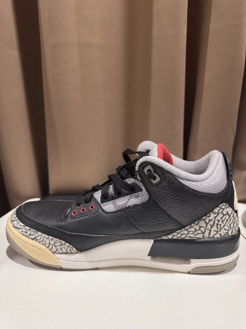 Air Jordan 3 Retro Black Cement (Category: Sneakers) located in Paranaque City. Submitted by consumptionqueen18 (Listing ID 1441069515, Image 2). Description: — Cracking — no box — 2 years of use — Rfs : not using it anymore.