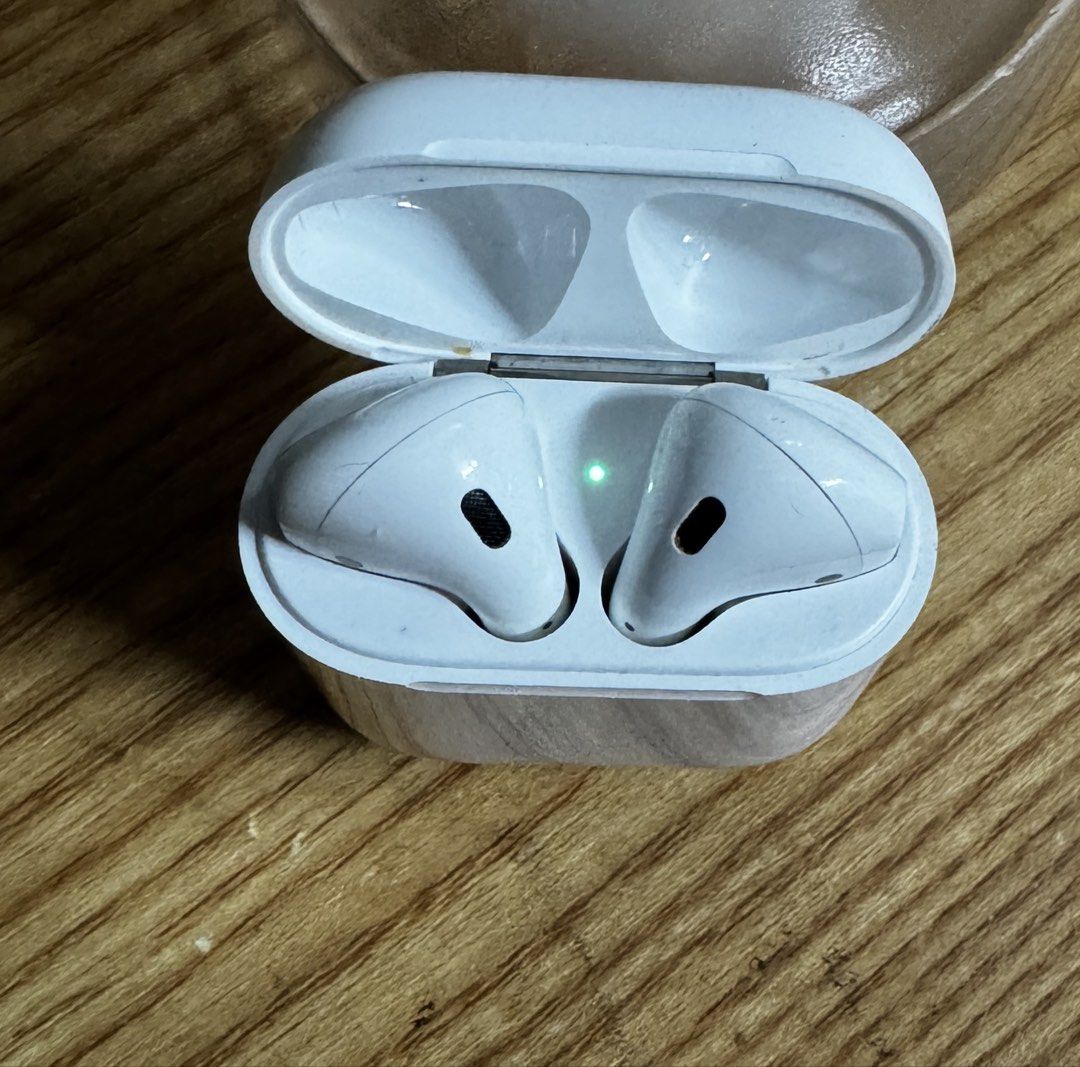 Airpods Gen 2486266711238266880