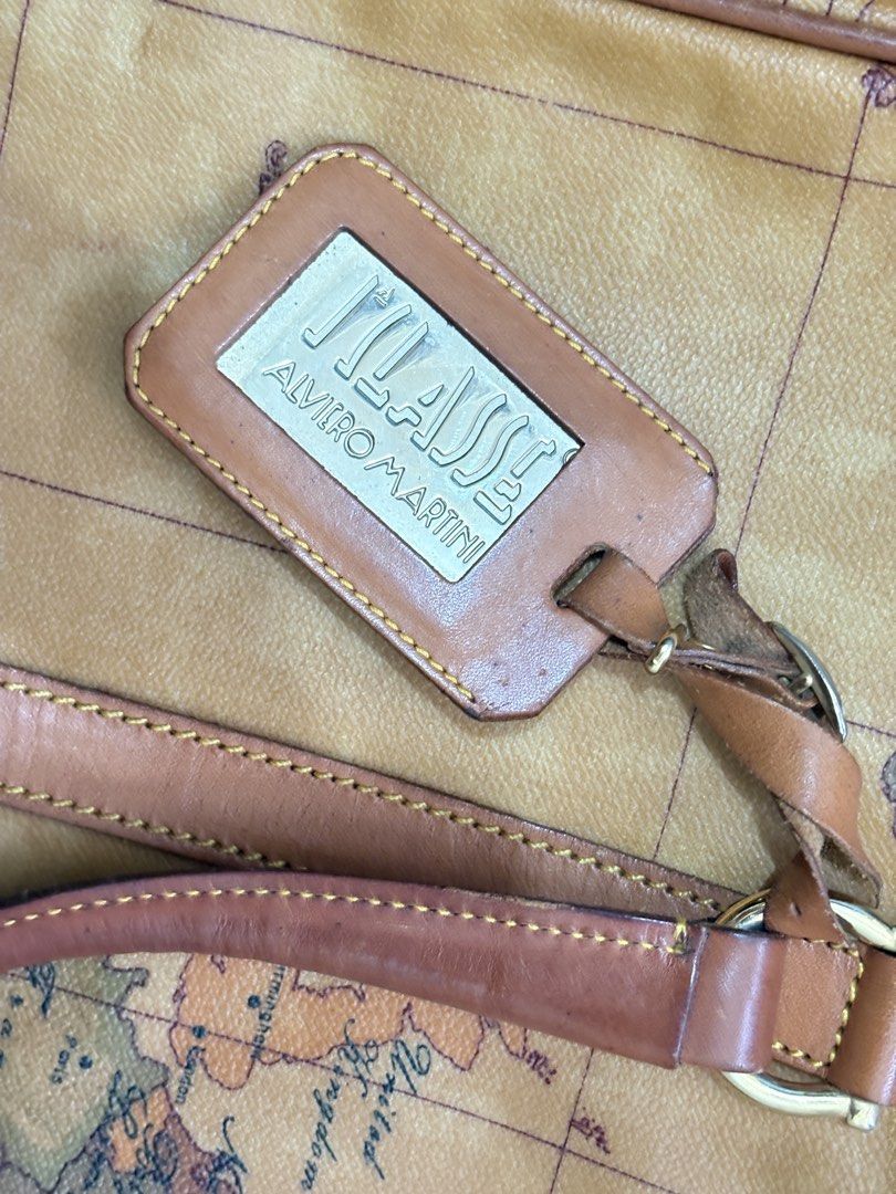 Alviero Martini Prima Classe world map briefcase (Category: Luxury Bags & Wallets) located in Manila. Submitted by tryke98 (Listing ID 1440999972, Image 3). Description: Alviero Martini luxury bag.