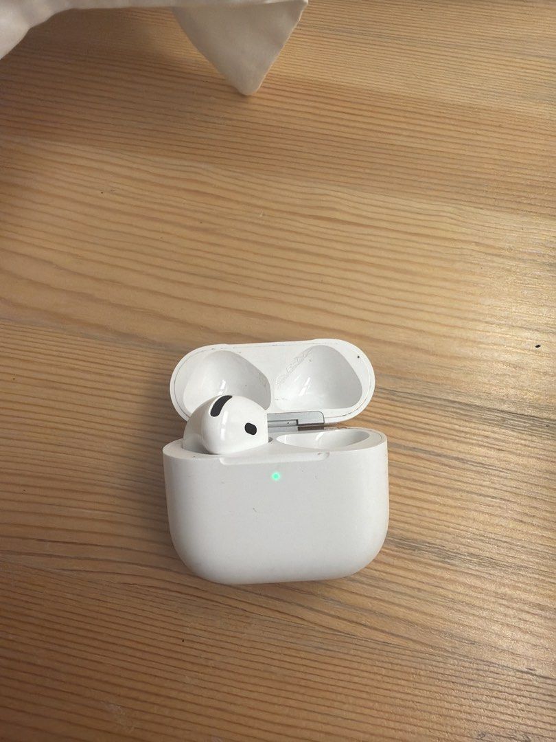 Apple Airpods 4471204601665966081
