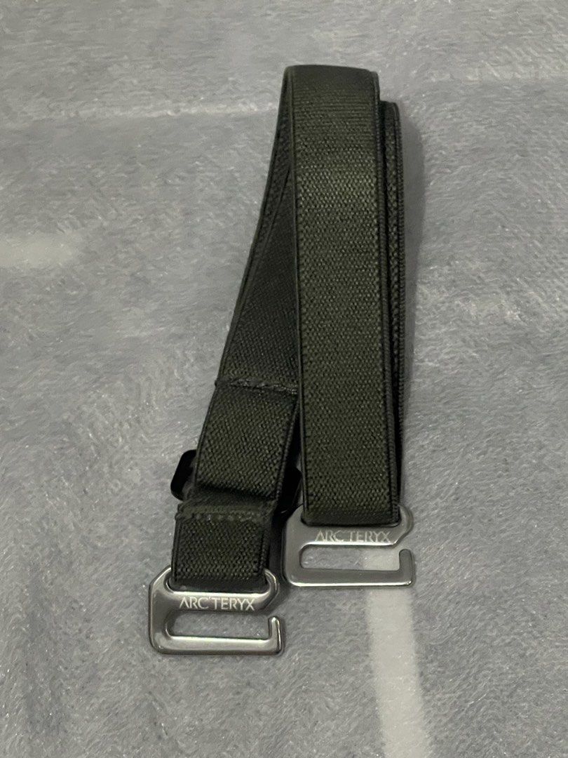 ARC’TERYX Adjustable Garter Lock Authentic (Category: Locks, Doors & Gates) located in Bulacan. Submitted by hilligna (Listing ID 1441049040, Image 1). Description: Brandnew Adjustable lock for your Bag For Arcteryx Backpack or any Bags .