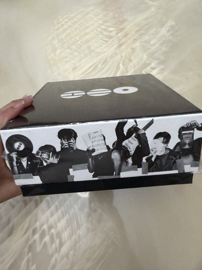 Arirang Tshirt Cd album box set (Category: CDs & DVDs) located in Cebu City. Submitted by ymd_ksj (Listing ID 1440999393, Image 1). Description: With free sf. Sealed. .