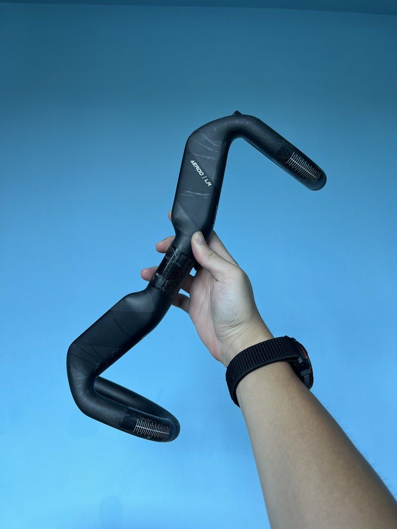 Ascent Aeroo LR Aero road bike handlebar (Category: Parts & Accessories) located in Singapore. Submitted by .gtyx. (Listing ID 1440969166, Image 1). Description: Ascent Aeroo LR minor non structural clamp marks from stem. .