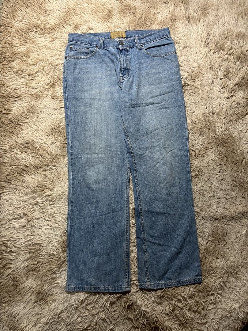 Baggy Light Wash Denim Pants (Category: Jeans) located in Siquijor. Submitted by dcfinds (Listing ID 1441081297, Image 1). Description: Baggy Light Wash Denim Pants Excellent condition 9/10 Color rate Waist: 34 Length: 41.5 Leg opening: 10 499💸 .
