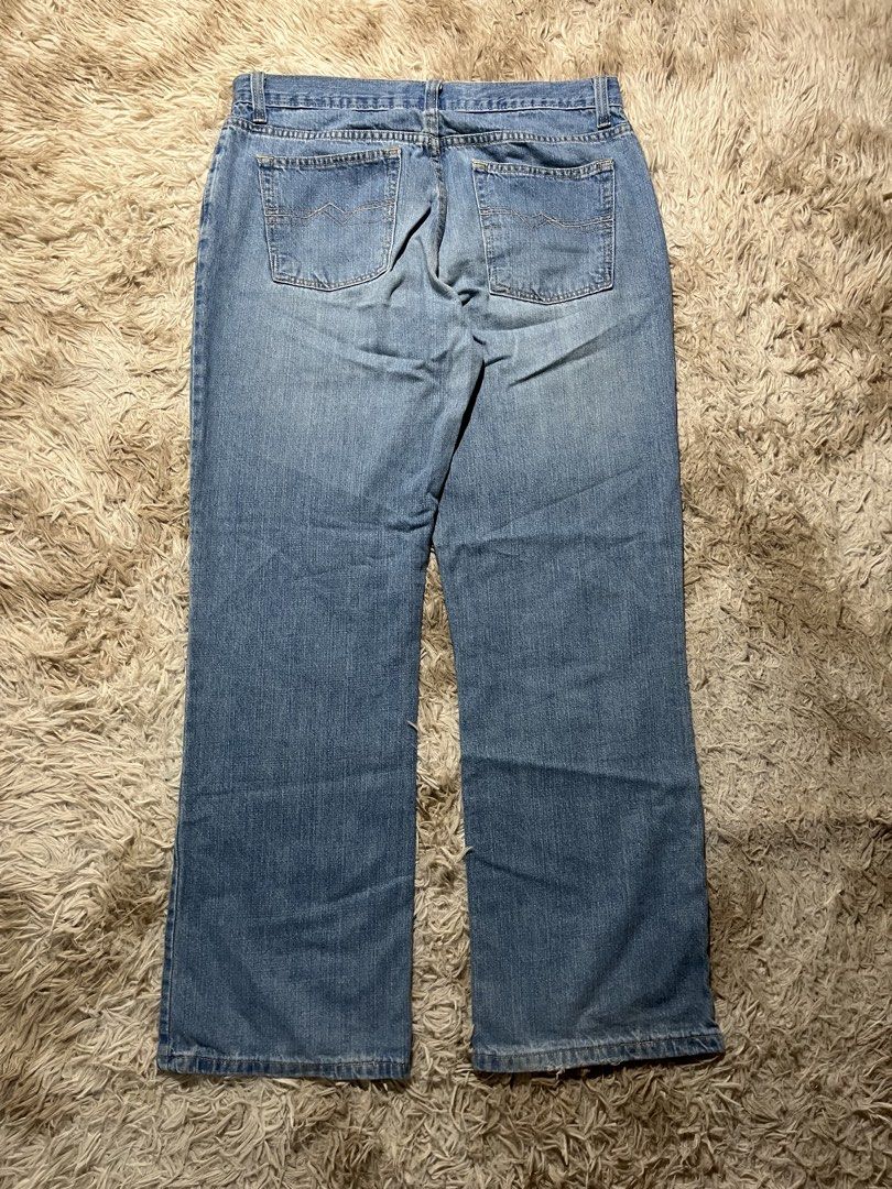 Baggy Light Wash Denim Pants (Category: Jeans) located in Siquijor. Submitted by dcfinds (Listing ID 1441081297, Image 2). Description: Baggy Light Wash Denim Pants Excellent condition 9/10 Color rate Waist: 34 Length: 41.5 Leg opening: 10 499💸 .