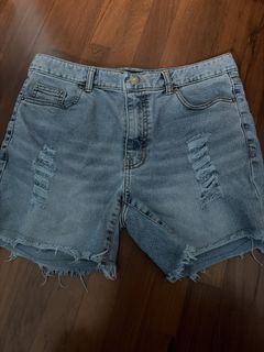 (Category: ) located in . Submitted by joo1408 (Listing ID 1440972480, Image 1). Description: .