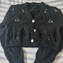 Black Cropped Cardigan with Inner top (Category: Coats, Jackets and Outerwear) located in Manila. Submitted by anzeee_ (Listing ID 1440983059, Image 1). Description: Black Cropped Cardigan with Inner top Condition: Used once (literally like new! 🌟) ​Size: Best fits Medium to Slim Large ​Price: ₱200 only ​📏 Dm me for exact measurements in inches. 📍 Available for meetup/shipping in Makati & Manila area. .