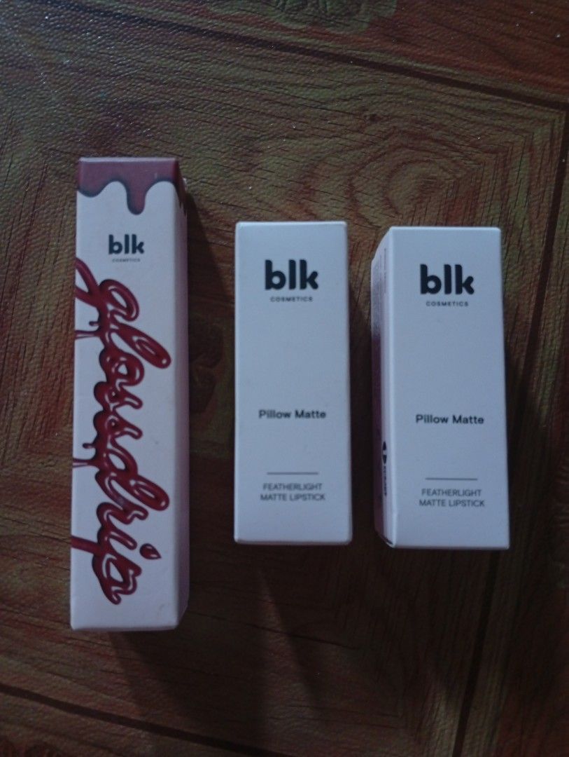 Blk lipstick bundle (Category: Makeup) located in Quezon City. Submitted by janjanrie_2923 (Listing ID 1440955442, Image 1). Description: blk lipstick and lipstain bundle all for 500 pillow matte lipstick in taffy and tides Glossdrip in sangria swatched lang (see pics posted).