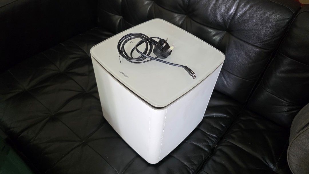 Bose Acoustimass 300 Bass Module (Category: Soundbars, Speakers & Amplifiers) located in San Miguel. Submitted by rrshopstore (Listing ID 1440985340, Image 1). Description: Compatible for Bose Soundbar *Bose TV Speaker * Bose SB 300 - SB 900 *Bose Smart Ultra Series.