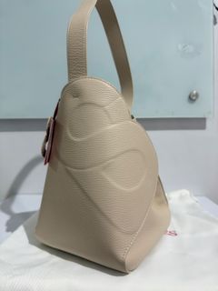 (Kategori: ) berada di . Dikirim oleh e_cheee (ID iklan 1441056491, Gambar 1). Deskripsi: .