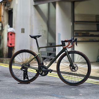 (Category: ) located in . Submitted by progression_bikes_clarkquay (Listing ID 1441090231, Image 1). Description: .