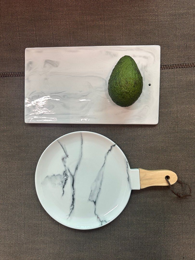 Ceramic platters468984227526103040