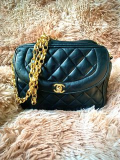(Category: ) located in . Submitted by luxxe_closet (Listing ID 1441049584, Image 1). Description: .