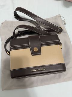 （分類：）位於 。 由 Stitch626_ 提交（商品編號 1441033316，圖片 1）。簡介： 。