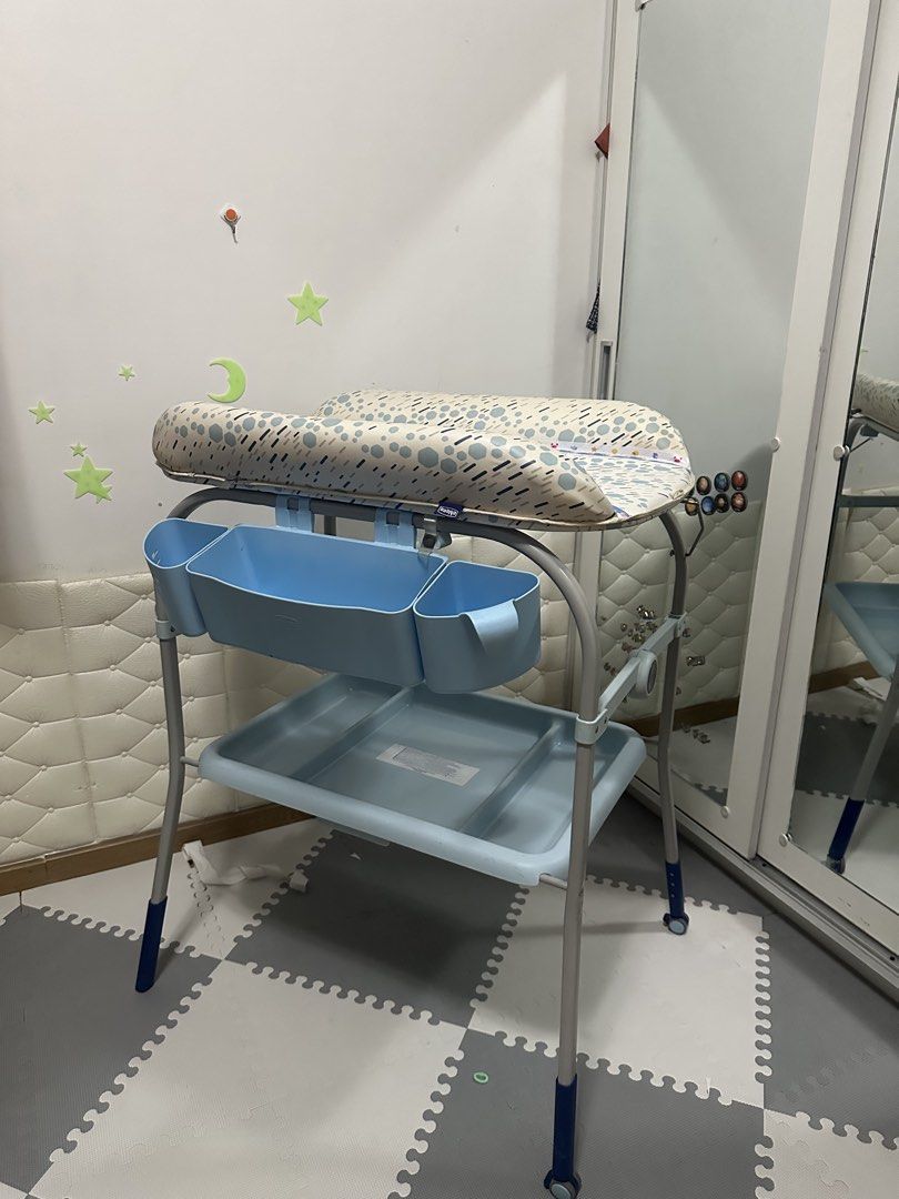Chicco Cuddle and Bubble (Category: Bathtub & Bath Accessories) located in Baguio. Submitted by grfm3 (Listing ID 1441011106, Image 1). Description: - Used Chicco Cuddle and Bubble Bathtub/Changing Table - Ideally pick up around Baguio City.