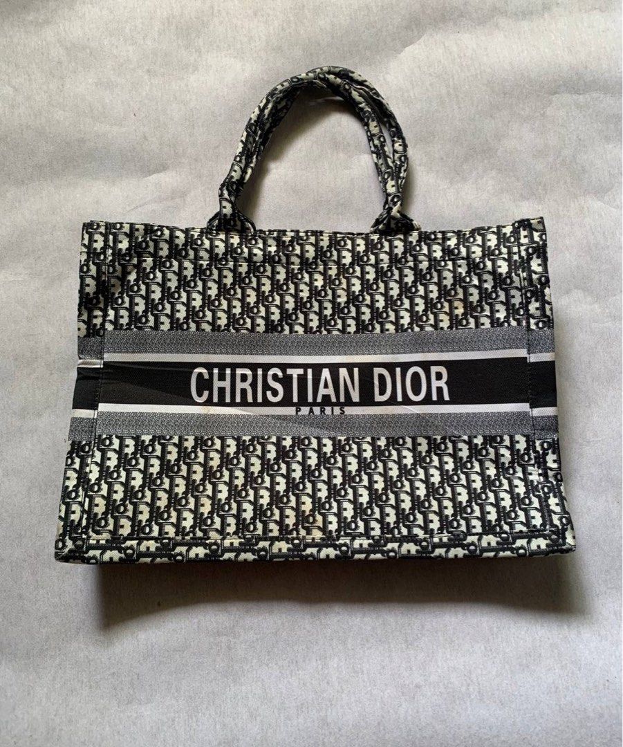 Christian dior book tote Bag (Category: Luxury Bags & Wallets) located in Caloocan City. Submitted by silentdog_d5348e (Listing ID 1441020673, Image 1). Description: .